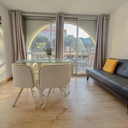 2 Pieces A Avec Parking 아파트 Fréjus