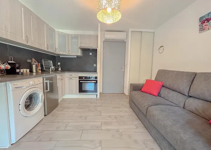 2 Pieces A Avec Parking Apartment